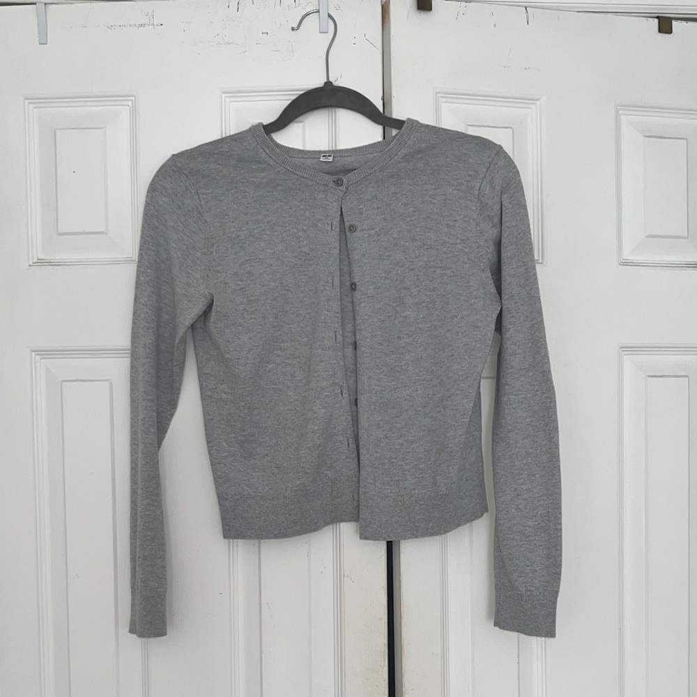 Uniqlo Light Gray UV Protection Cardigan